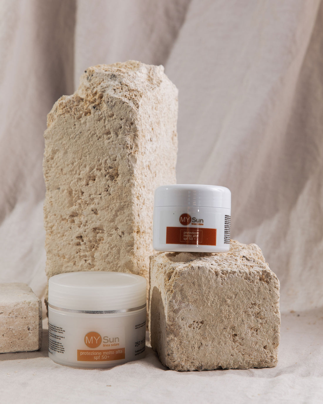 Crema solare viso e corpo protezione molto alta SPF 50+